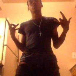 Up and coming artist from Detroit. For Features, Booking, and Interviews contact management.eslilcuz@gmail.com. Always purchasing beats!!!!