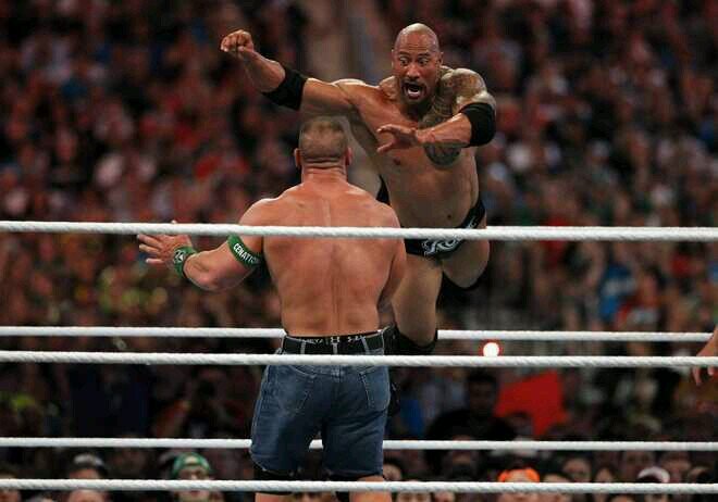 Hey!!! Finalmente!! RockyCenation è tornato su twitter!!! if you smellllllllllllllllll!!!!!!! the champ is here!!!!!