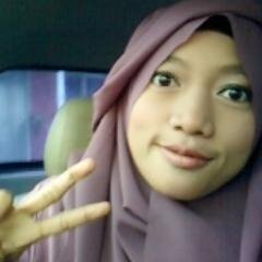 Denisa54846221's profile picture. SIMPLE + OKE