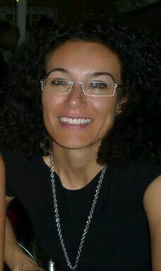 psicóloga, medico, economista, enfermera, farmacéutica, profesora.................