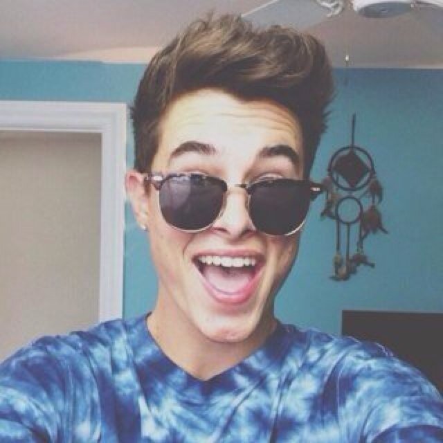 PauloFossatiMVM's profile picture. Stay the fuck away from my sisters, I'm not afraid to snap a neck or two to protect them.