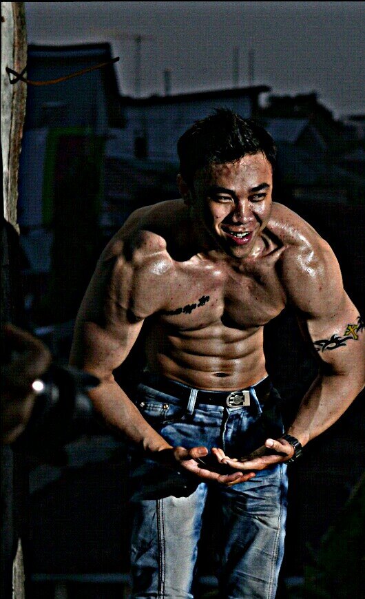 Love Jesus..Gym is part of my life...NO PAIN NO GAIN!!!