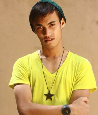 27EF086D / 19 / Instagram: jahmamanique / Forever taken by @pauongkingcooo