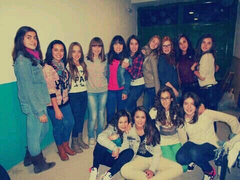 [Addiction] Unas chicas con una sonrisa de oreja a oreja, bailarinas de Hip Hop. La vida sin música no sería vida ♡