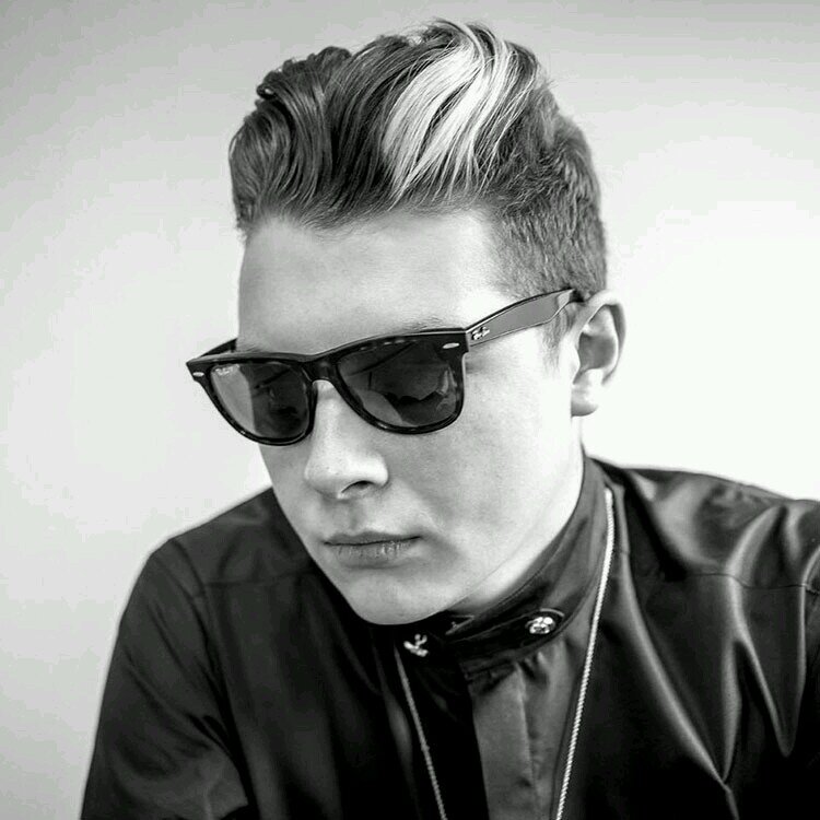 Primera cuenta española de apoyo a John Newman ( @JohnNewmanMusic ) y Euroclub ( @euroclub_europa ). Can you love me again?