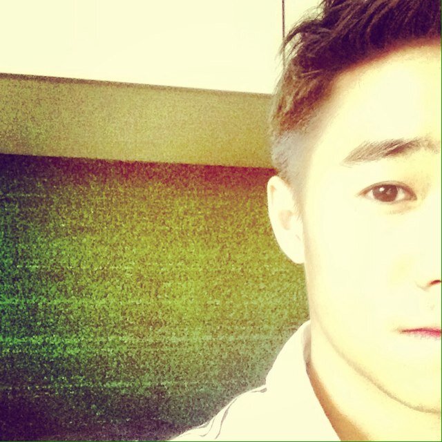 I'm Eden Ang, an entertainer. Keep rockin' God Bless* :D