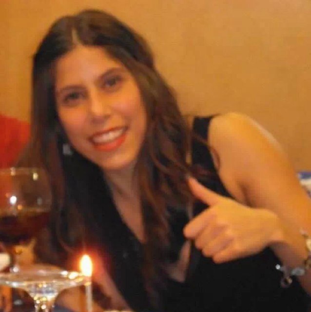 Cada vez que me ves cruzo la pared, hago chas y aparezco a tu lado.