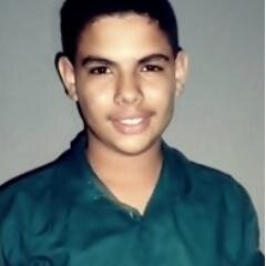 Explicar a emoção de ser rubro-negro a um rubro-negro,é totalmente desnecessário.E a quem ñ é rubro-negro,É simplesmente impossível!! @sportrecife
s2