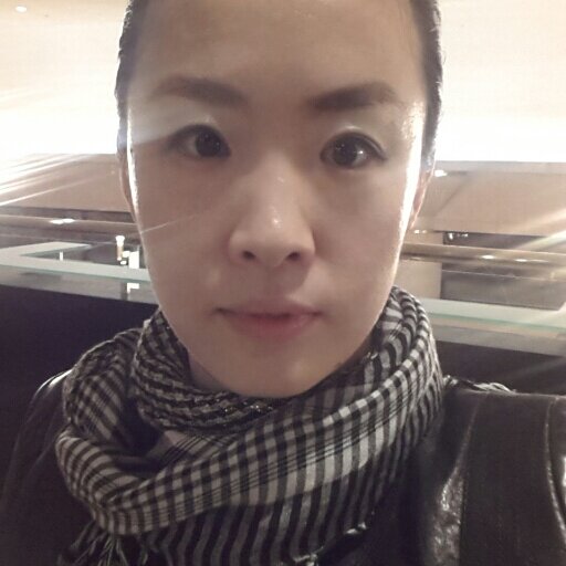 lovesugi's profile picture. 공연, 음악, 영화, 서적,여행 ... 
보고 듣고 읽고 걷고 먹는 모든 것을 사랑하는...