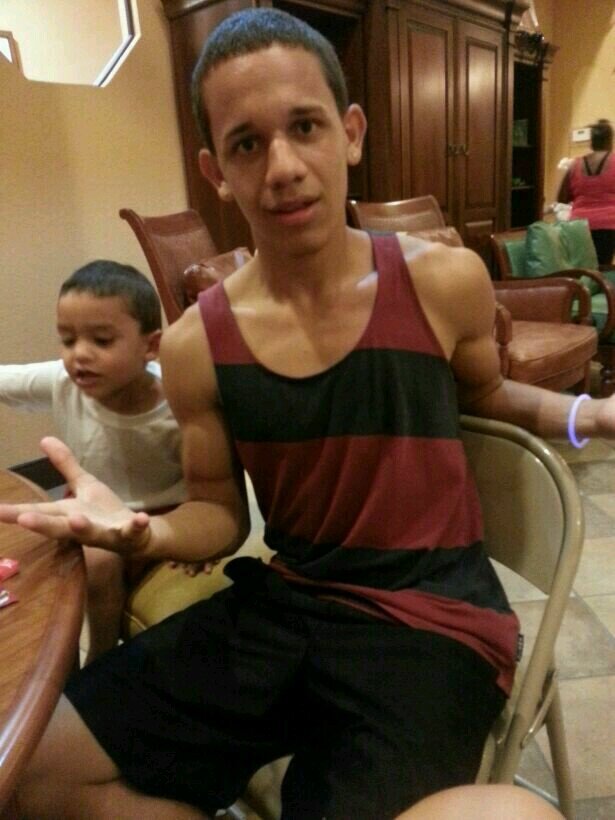 young_n_flii's profile picture. 