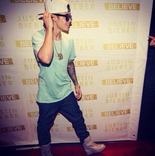 its my sweet sixteen every one !!!! yay i hope justin will notice me on such a wonderfull day !!! never say never !!