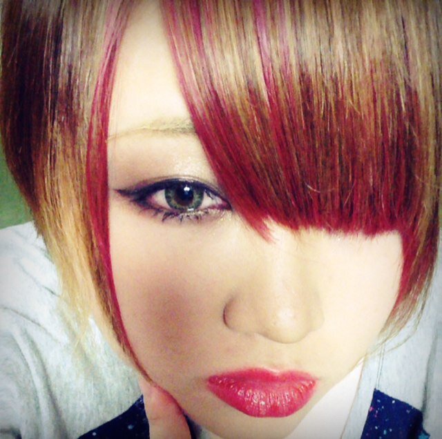 Please Follow Me!!! 
Learning English,Korean
I LOVE MUSIC♡PHOTO♡MOVIE♡