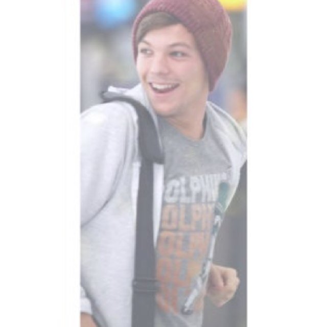 Hiii :D It'd be really nice if you could follow @crystaIbloue