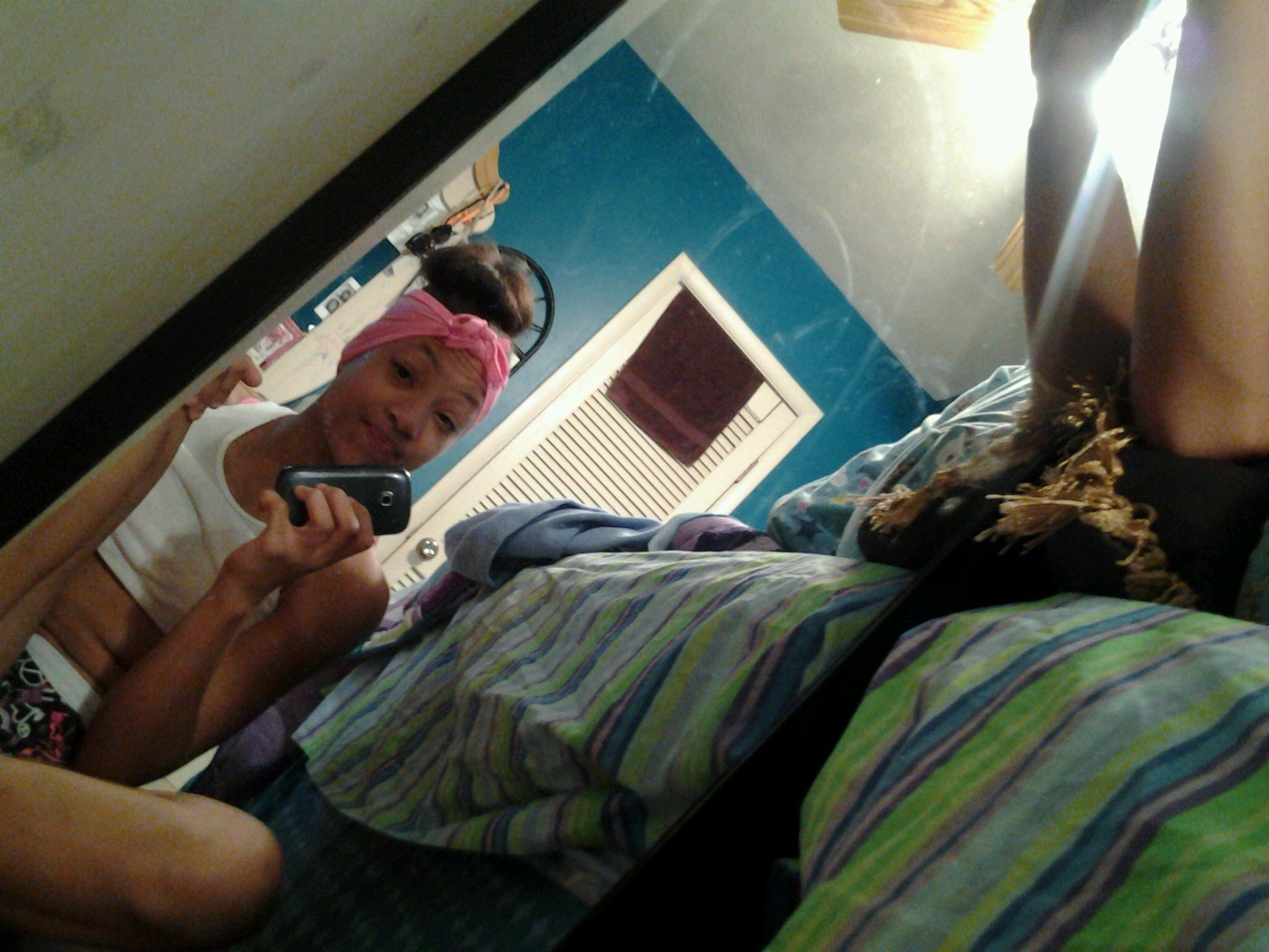 follow me , ill follow back.