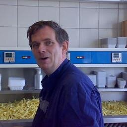 ⭐️ Eigenaar Snackbar De Tille, in Westeinde. Weet van al mien klanten wat ze willen bestellen. Sinds zondag 11 november 2018 ben ik een ster aan de hemel. ⭐️