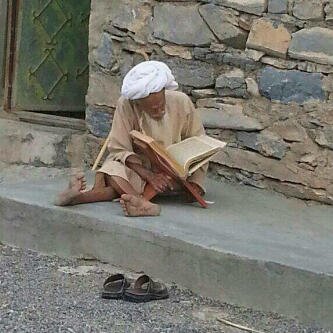 لَمْ آتِ لأَدْعٌوَ أَبْرَارًا بَلْ خٌطَاةً إِلَى التَّوْبَةِ ..