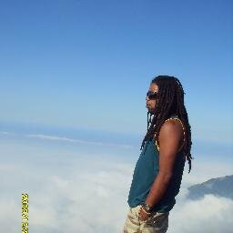 DJ / Selector - Amante del Reggae y el Dancehall, y de subir en mi Bike a la Montaña a vibrar con la Naturaleza 
¡¡Jah Bendice!!