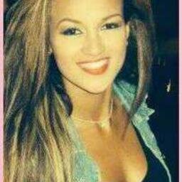 AMO A @arizaga_a es mi idolaa 3! la amoo es perfecta sueño con que me sigaa .. IDOLAAAAA 3 3