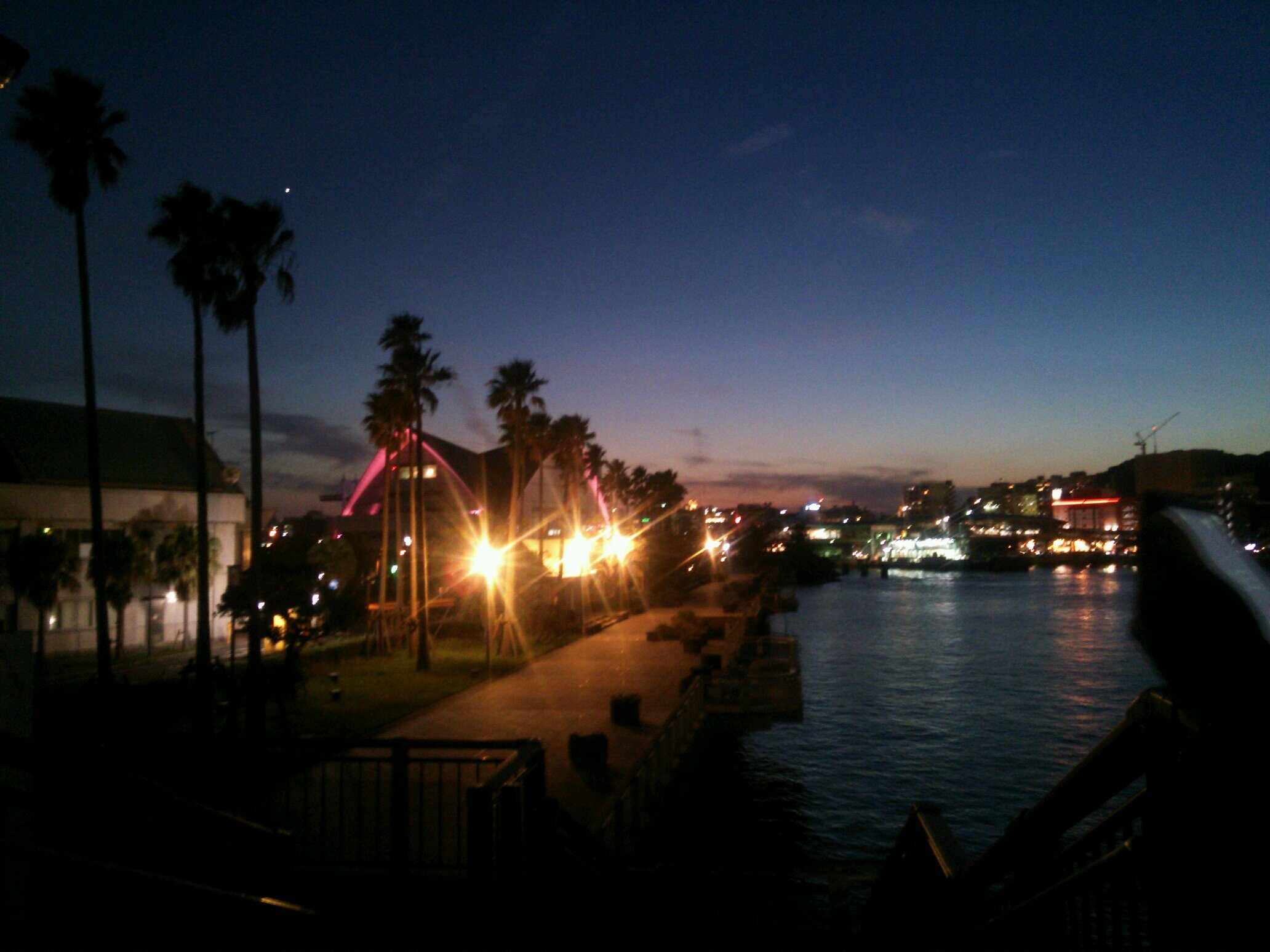 shimagunimayuge's profile picture. APH愛してます！特に島国！特にまゆげが好きだよ！でもみんな大好きだ！！笑