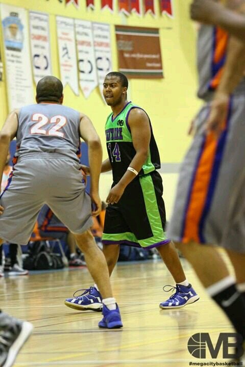 Personal Trainer @ LifeTime Fitness, Pilates Instructor, TRX, ViPR & Kettlebell instructor and Basketball player