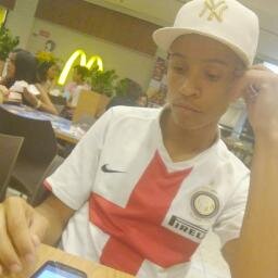 vivendo por viver mas sempre fazendo o melhor...