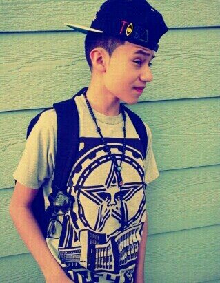 Ive Been Thru Hell , But I Still Manage To Keep A Smile On My Face (:
