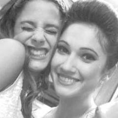 Amo a mis idolas @lodocomello y @TiniStoessel por favor den RT, FAV, SIGANME Y RESPONDANME/MENCION las dos! seria un sueño, las amo. ESPAÑOLA
