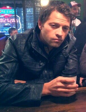 big fan of supernatural that's all I'll be tweeting about follow me and ill follow you back :)
