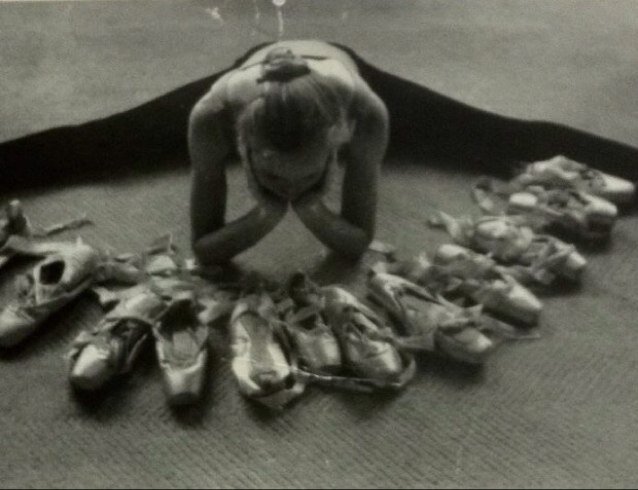 Loving mom, happy woman, former dancer. Believe in God and L.O.V.E.