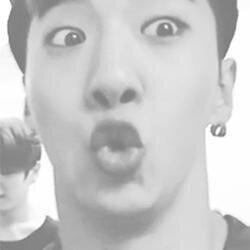 2ème compte TL de @JokerGukDrauhl ... Oui parce qu'il n'y a que moi pour tomber en TL dans son compte TL ^^' ♦B2ST•B.A.P•BTS•BlockB•INFINITE♦