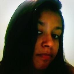 LuanaNete's profile picture. Princesa de verdade não usa coroa, nem boné. Usa a mente *0*