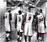 Im The real Ray Allen, my old account got hacked so could you please follow me.