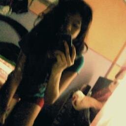 La belleza no es el tamaño de su cintura, o la marca de su ropa, es el aspecto de su sonrisa. ♡ #MeSiguesTeSigo #NoviaDeSulley  *-* ♥!