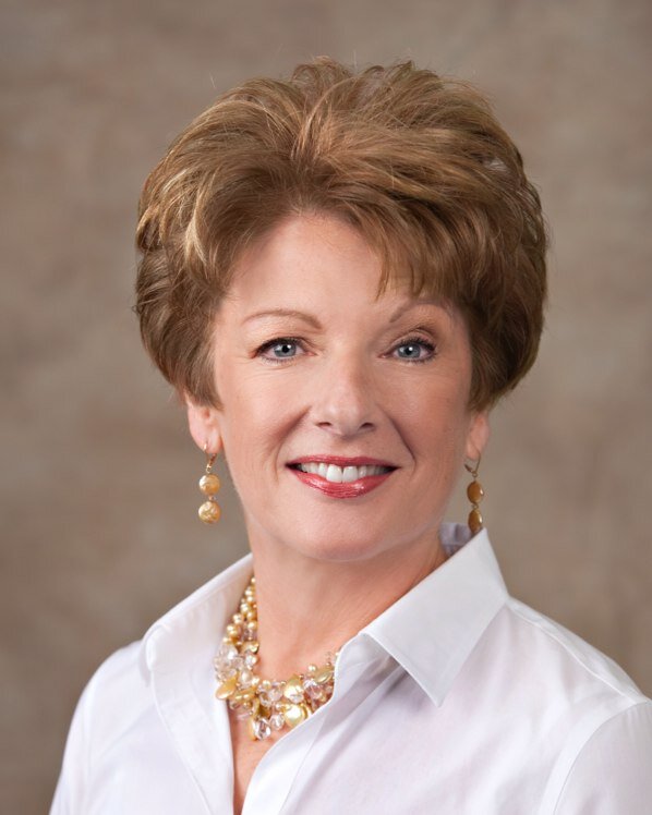 Highly experienced real estate agent specializing in all of the Conejo Valley: Westlake Village, Thousand Oaks, Newbury Park, & Agoura Hills. 818-642-5904