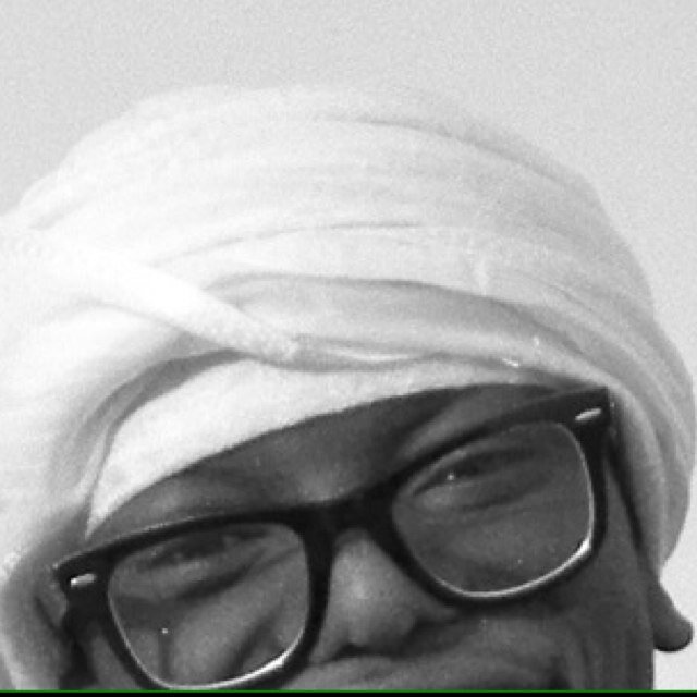 billigual tweets english & arabic| I am the most coolest person you would ever meet| Follow Back & I'll Follow You Back|