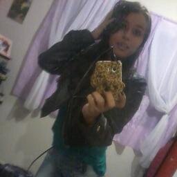 Saudade é amar um passado que ainda não passou,
É recusar um presente que nos machuca, 
É não ver o futuro que nos convida..{sinto sua falta}