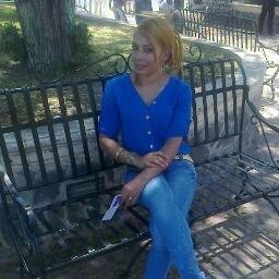 alguien afable,segura de lo que quiere,perseverante e independiente .estudiante de derecho.muy temerosa de DIOS.