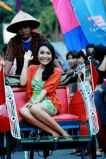 .Violin.Fashion.Design.Dream. Every big thing start from a small thing named DREAM. ig: agungistrisaridewi
