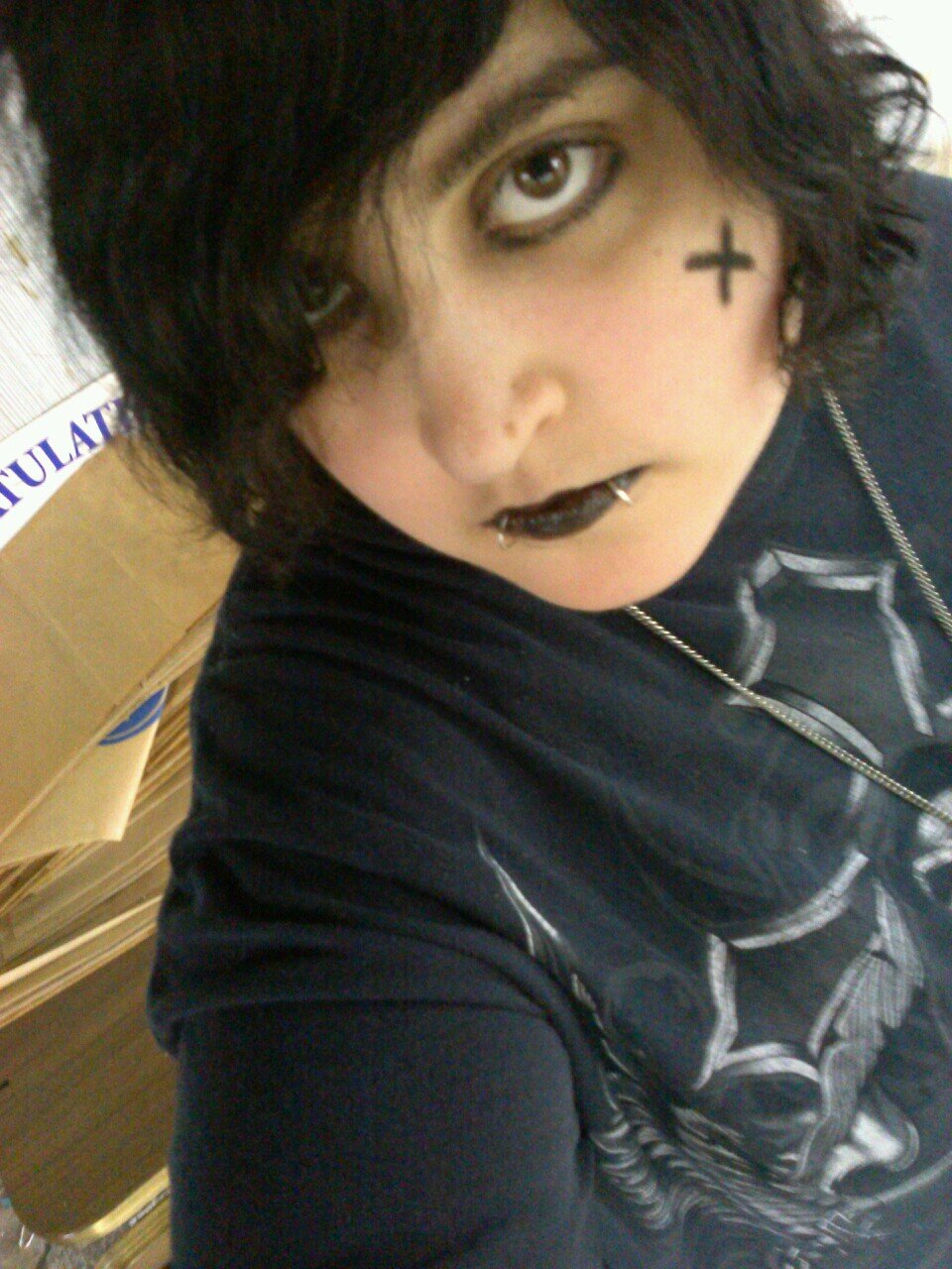 emo girl, green day fan, love emo boys, love is better then hate, stay strong 3