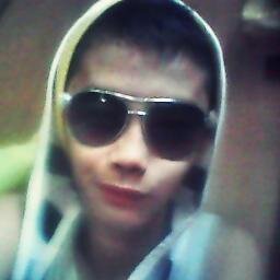 follow me and i follow you back..