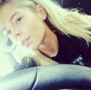 IndigoFake's profile picture. Taken by my teddy, Danny.  ||15.10.13||