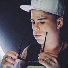#BrasileiroQueNuncaDesiste 








Talento + Humildade = Sucesso .