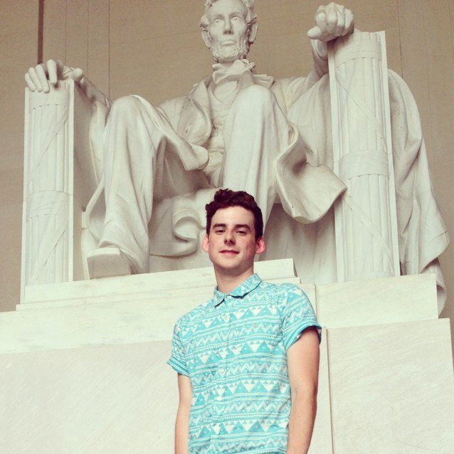 Part time singer, full time gentleman. Creative Director @ArchStreet. Creator of @Noisetrend