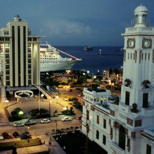 TwitVeracruz's profile picture. Comunidad en línea del estado de Veracruz, México. Hashtags #TwitVeracruz #Veracruz #GolfodeMexico #Sureste