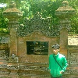 Selalu ber'sabar,,,
semua akan indah pada waktunya...;)