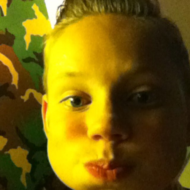 Eekhoorn ft @sennaskate en @Niek_020x