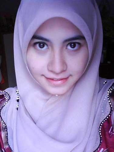 I love allah 
islam is my religion