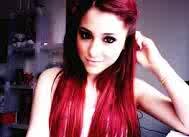 Hey I'm jade I love ARi and selena!!☺