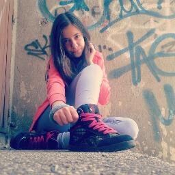 Just a normal girl :) who goes crazy when someone says 'One Direction' x)...@SERBIAWANTSWWATOUR2014!!! Fuтuяє HᴼᴿᴬN ∞