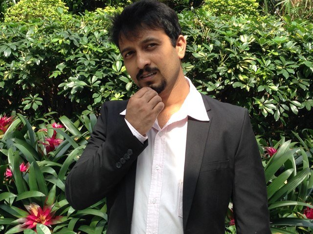 Founder of 2 startups, worked for 2 startups, 10+ yrs in startups building tech.